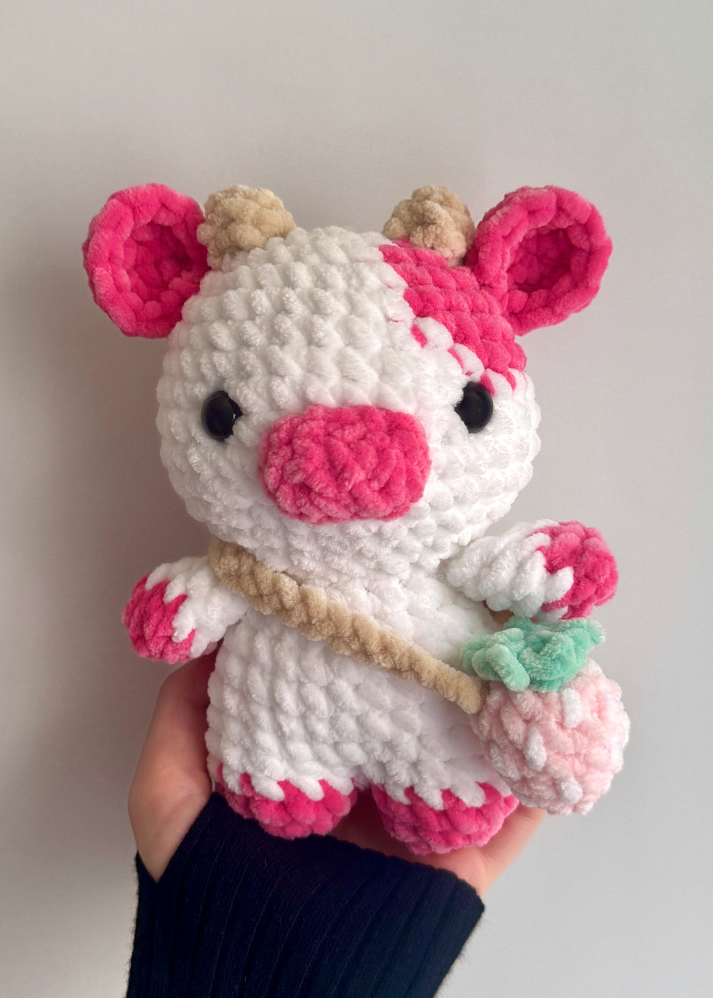 Baby cow🐮🍓